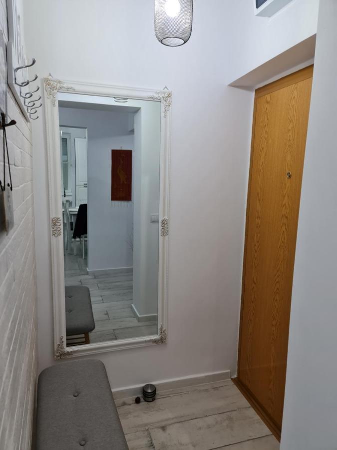 White Stone Apartment Сибиу Екстериор снимка
