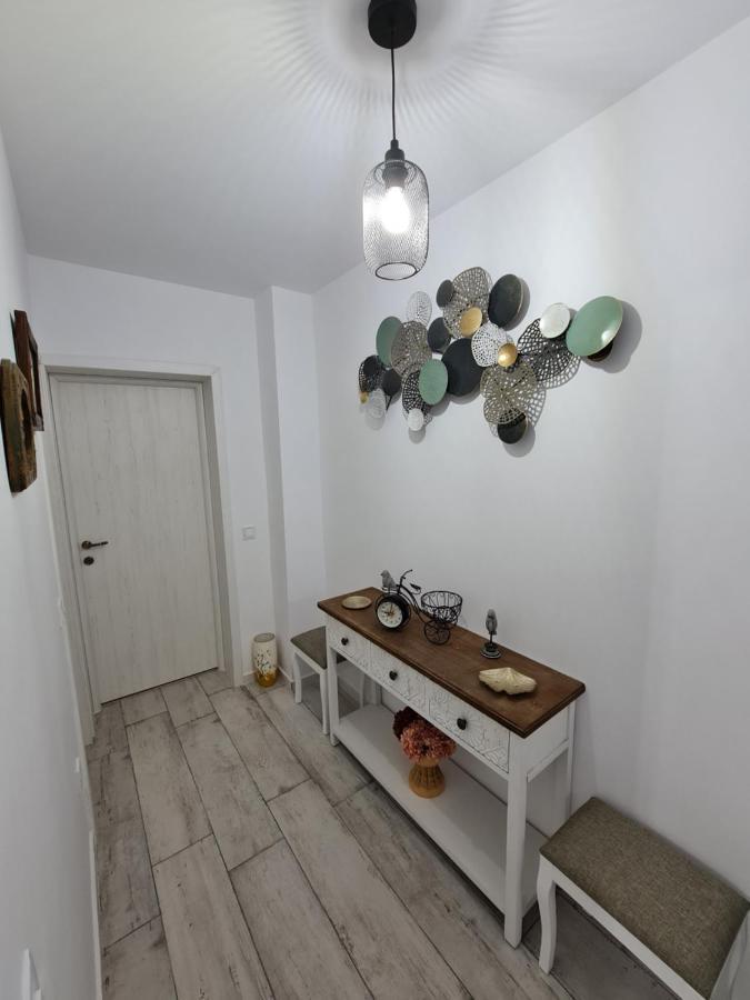 White Stone Apartment Сибиу Екстериор снимка