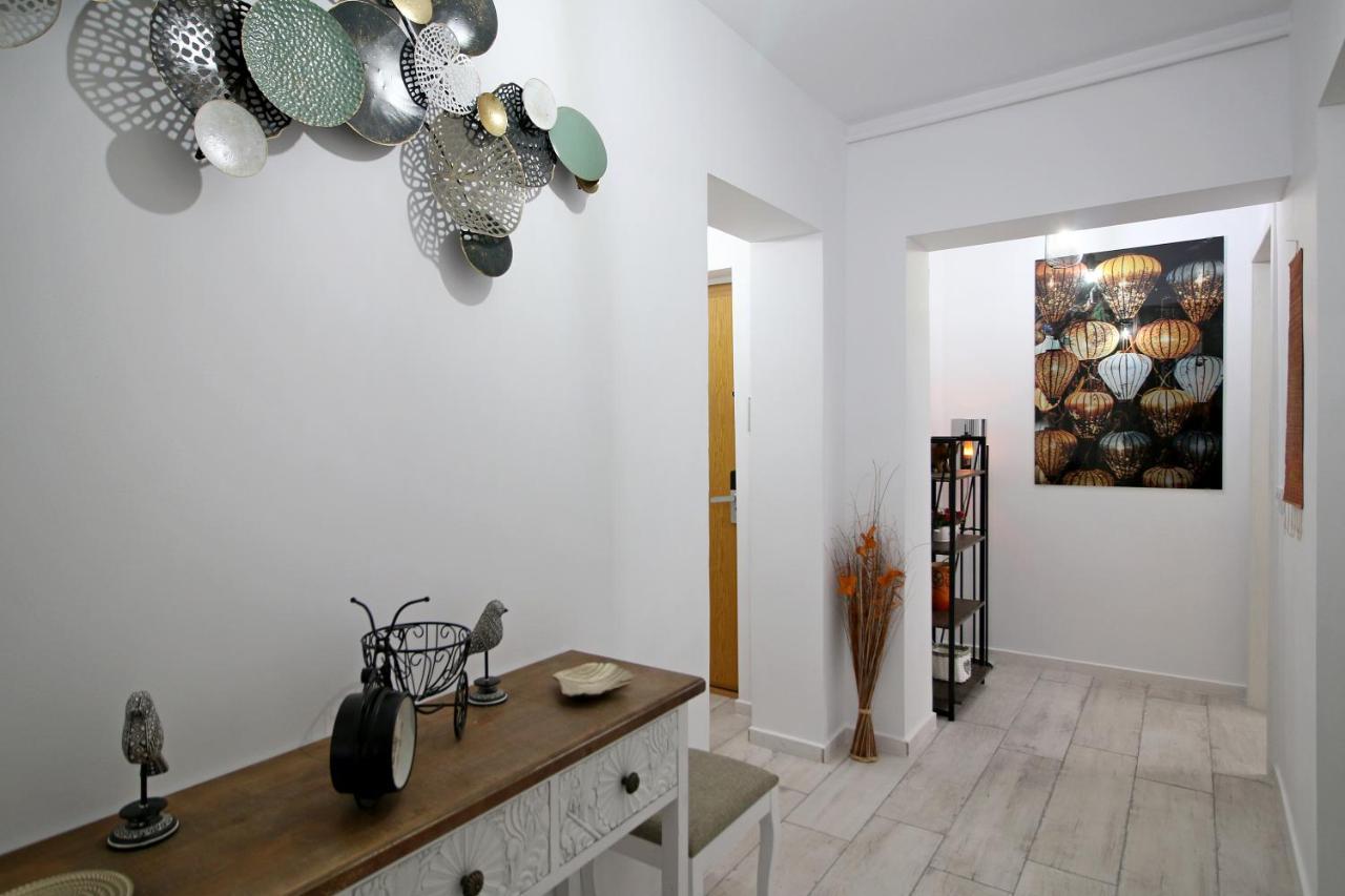 White Stone Apartment Сибиу Екстериор снимка